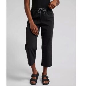 ATHLETA TREKKIE STRAIGHT CROP PANT HIKING OUTDOOR WORKOUT